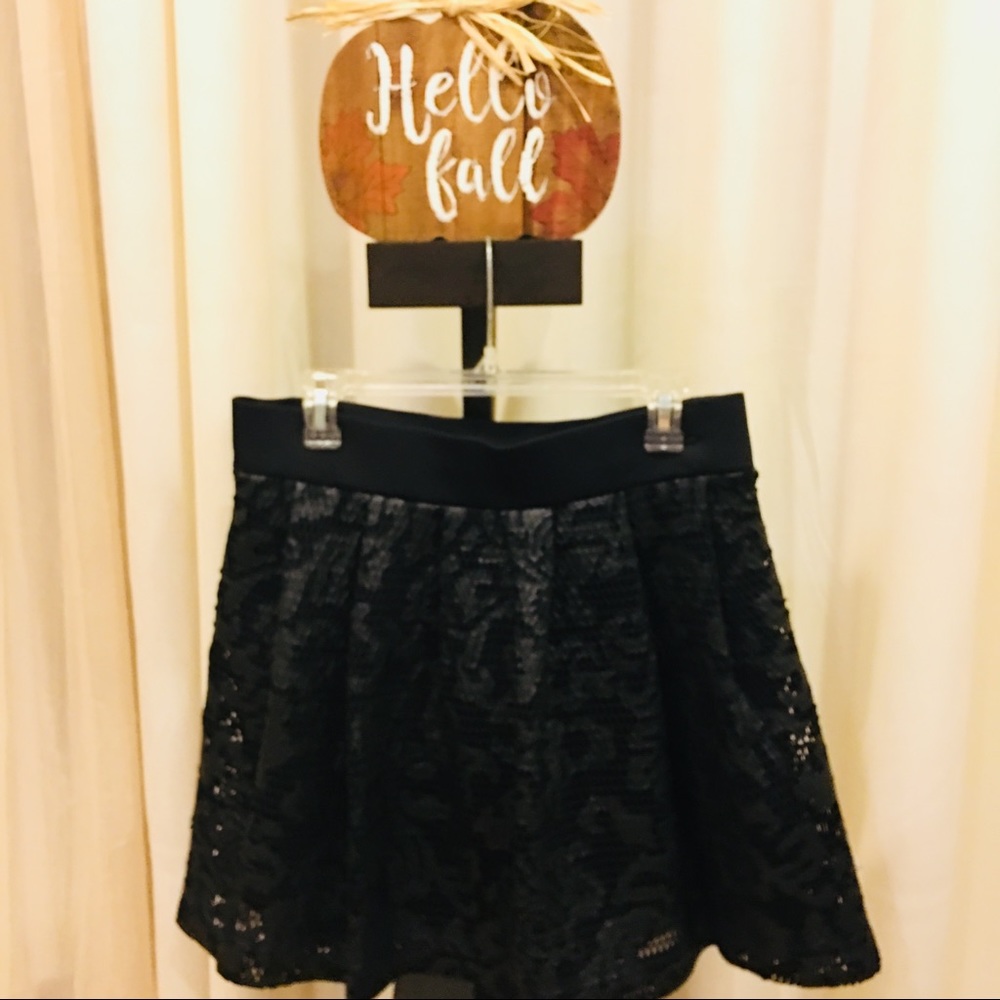 Express Skirt Size L